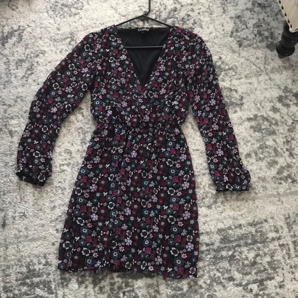 Dress - Picture 2 of 4
